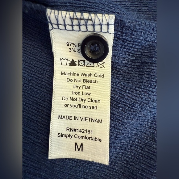 LuLaRoe Vivian Button Back Long Sleeve dark Blue Top Size Medium - Picture 4 of 8